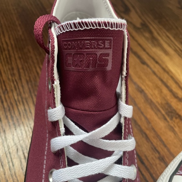 🎉HP🎉 BEST SHOES Men’s Converse Chuck Taylor All Star sneakers, new in box. Sz9 - Picture 2 of 6